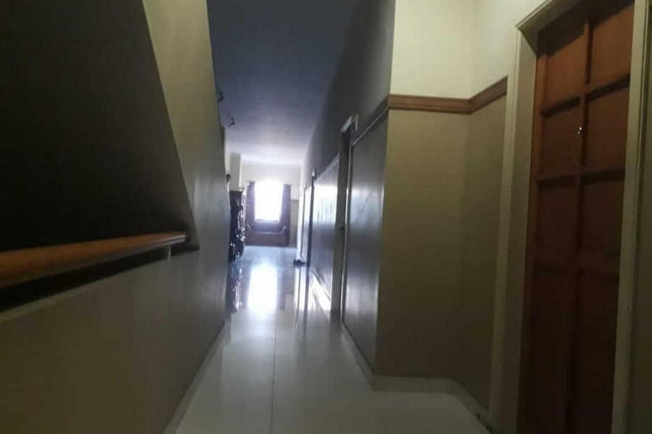 Hotel Reddoorz Brand Man12045 Reddoorz Near Megamall 2*